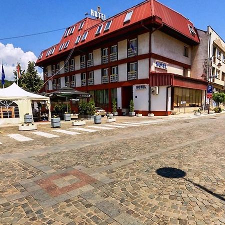 Hotel Sax Balkan Димитровград Экстерьер фото