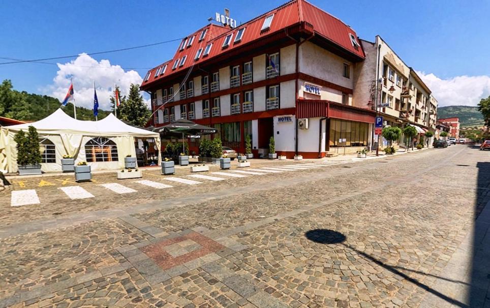 Hotel Sax Balkan Димитровград Экстерьер фото
