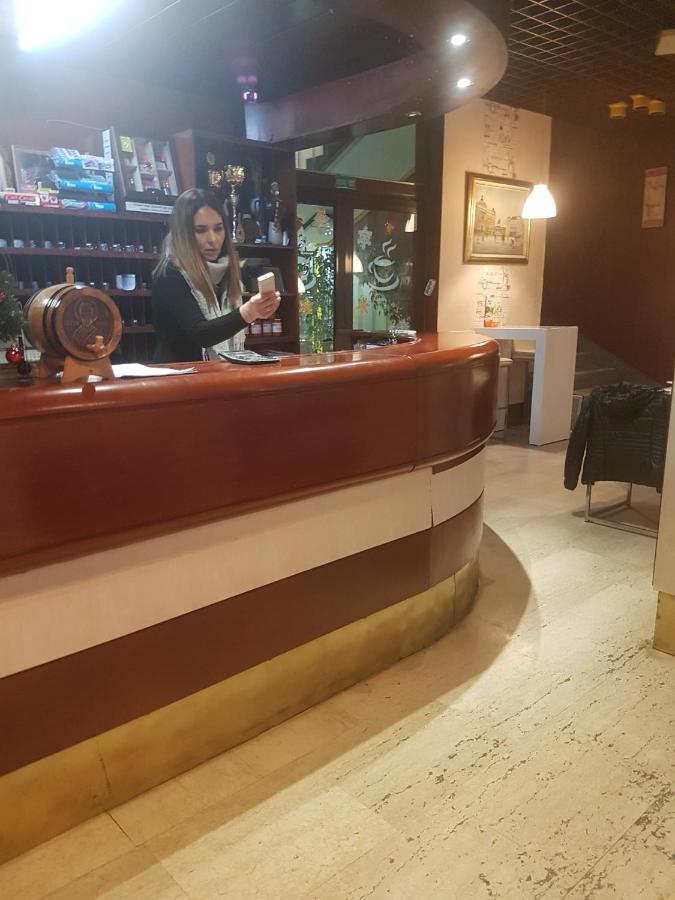 Hotel Sax Balkan Димитровград Экстерьер фото